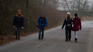 003 Zdobeni vanocniho stromecku Slatinany (23.12.2016)